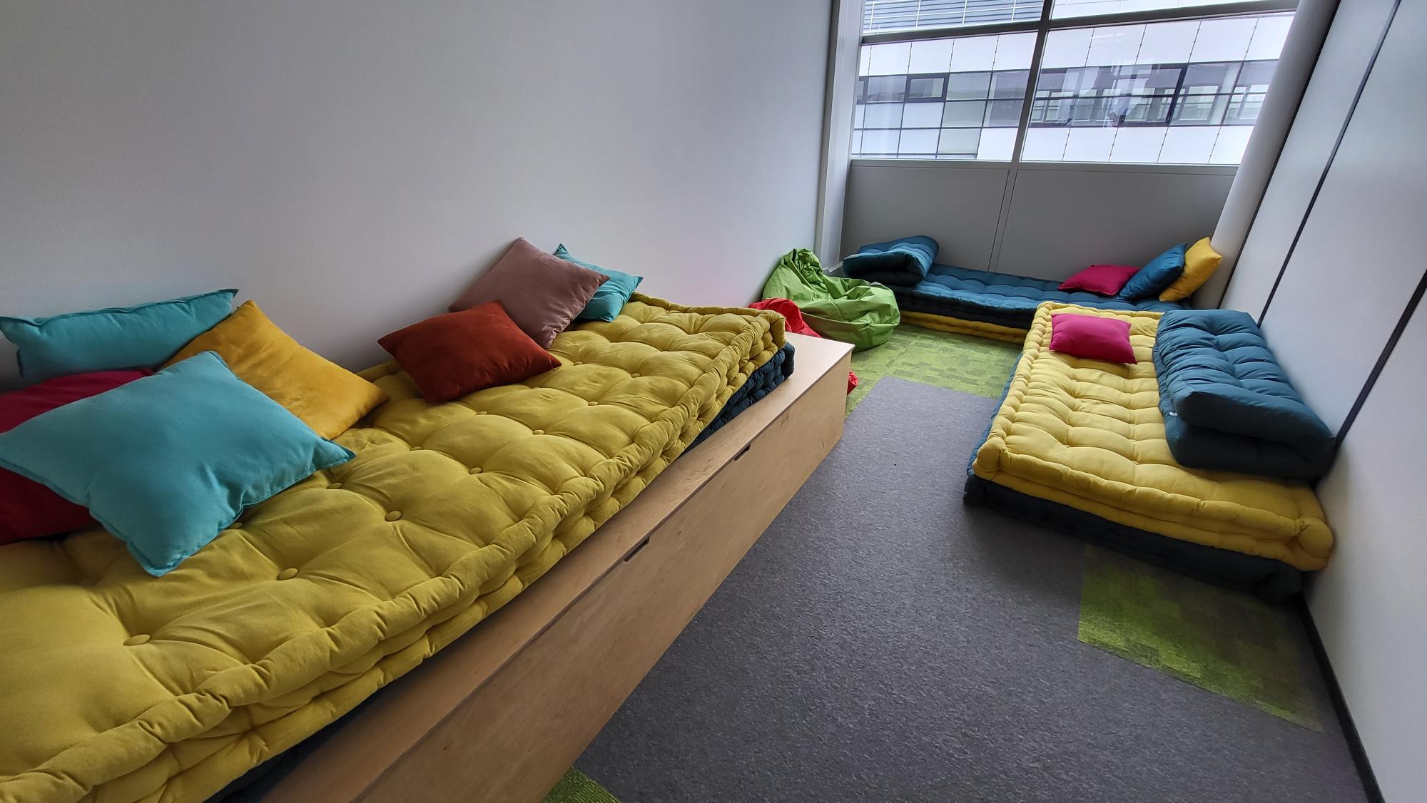 Un espace sieste a été aménagé pour les salariés qui souhaitent avoir des moments de repos. (Photo : Anthony Assémat - Entreprises Occitanie)