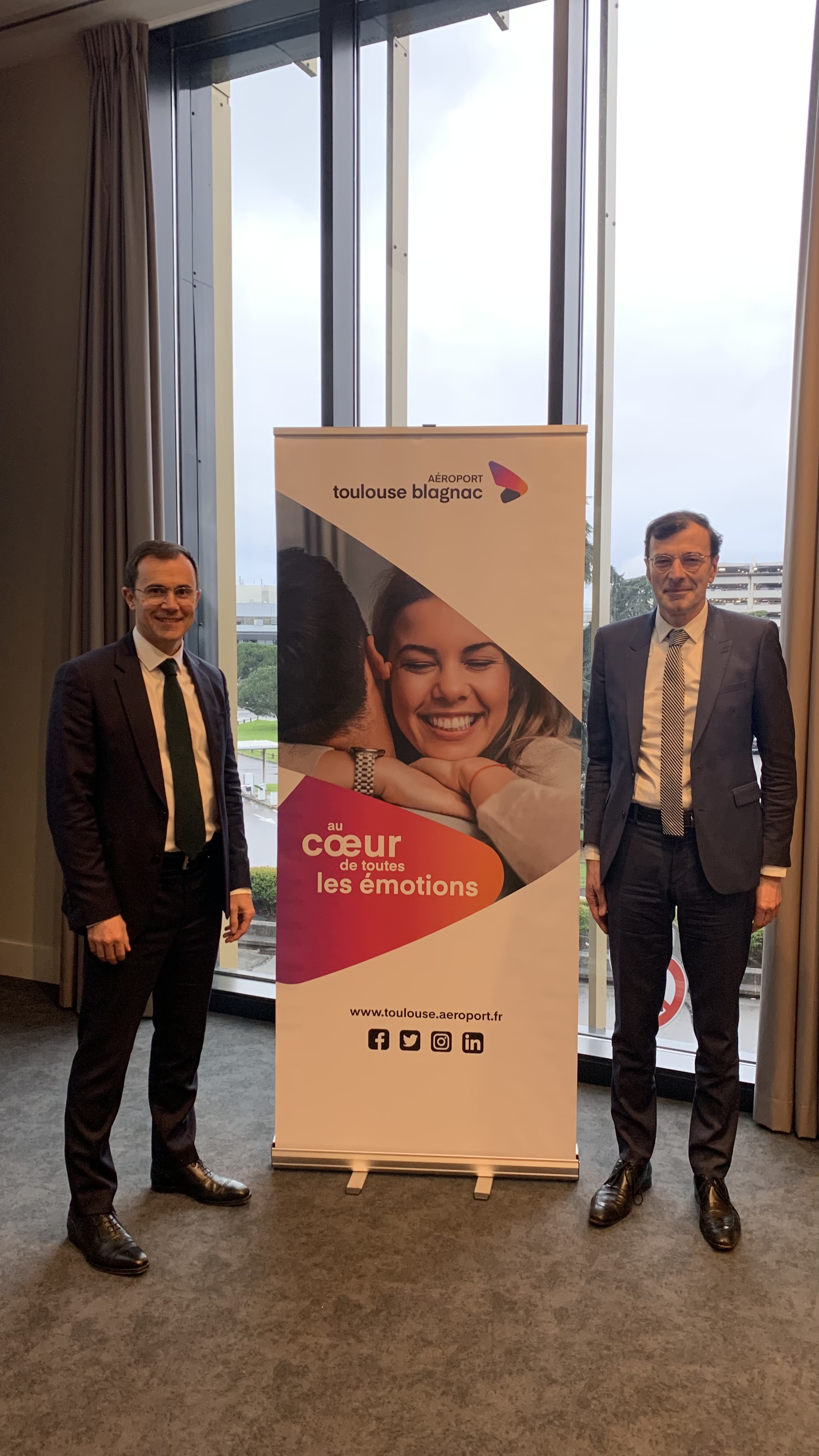 Philippe Crebassa, à gauche (président du directoire de l'aéroport Toulouse-Blagnac) et Christian Cassayre, à à droite (président du conseil de surveillance). (Photo : Aéroport Toulouse-Blagnac)