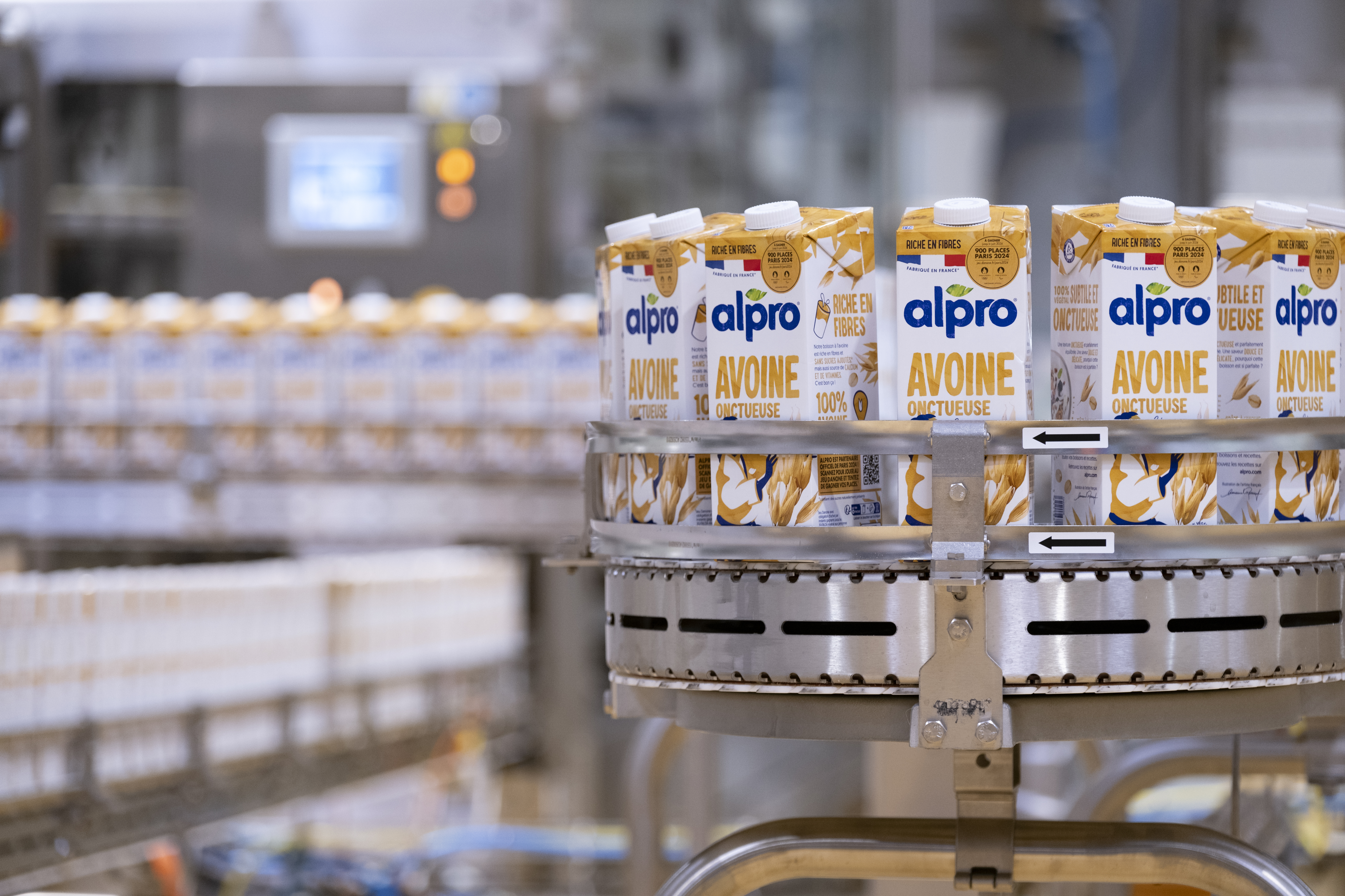 L'usine fabrique 300 000 briques Alpro au quotidien. (Photo : Danone)