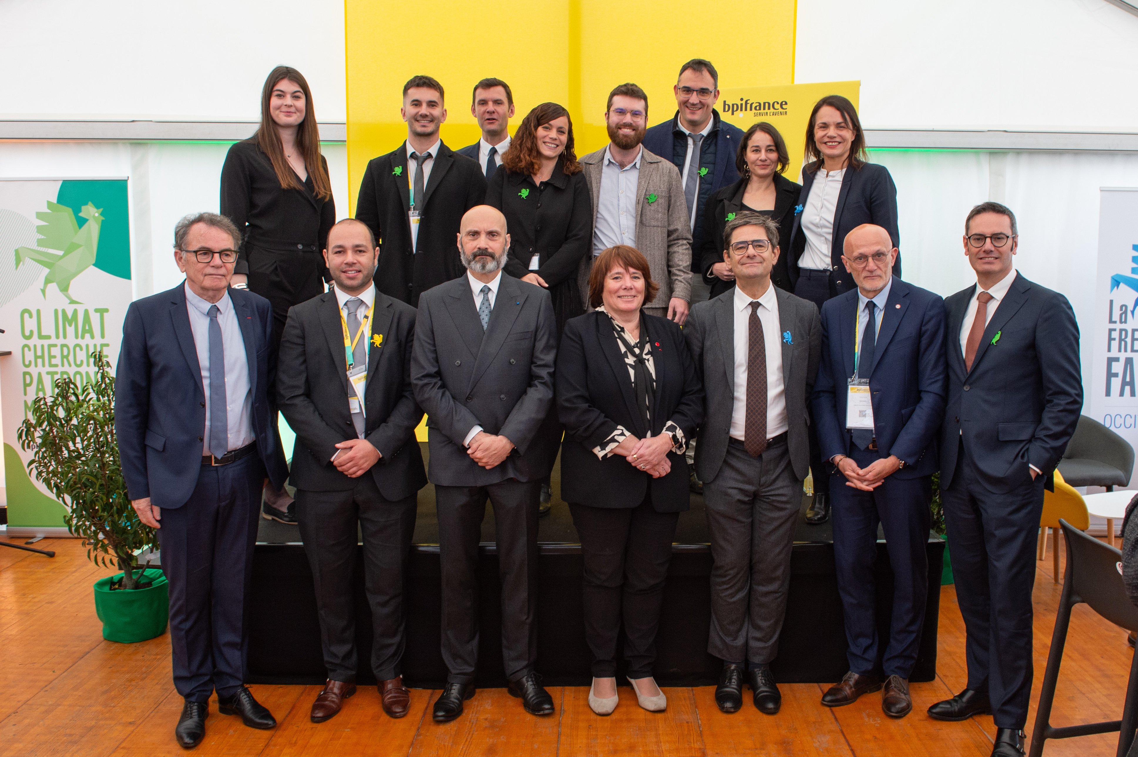 Aux côtés de Nicolas Dufourcq, l'équipe régionale de Bpifrance et les élus locaux étaient présents à l'inauguration de la délégation territoriale Aveyron-Lot-Tarn à Rodez (Aveyron), lundi 29 avril 2024. (Photo : Bpifrance)