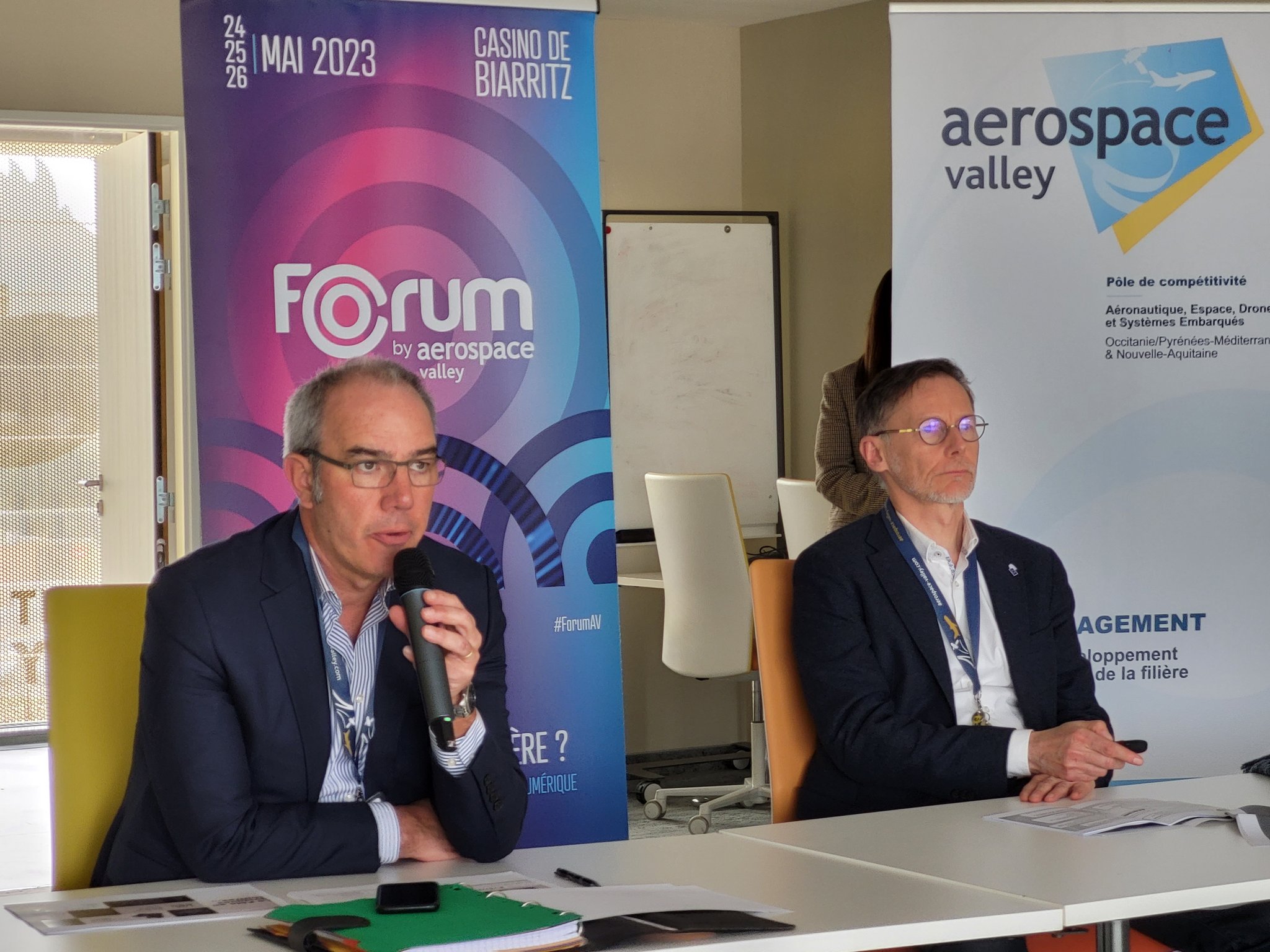 Eric Giraud (directeur général) et Bruno Darboux (président d'Aerospace Valley). (Photo : Anthony Assémat - Entreprises Occitanie)