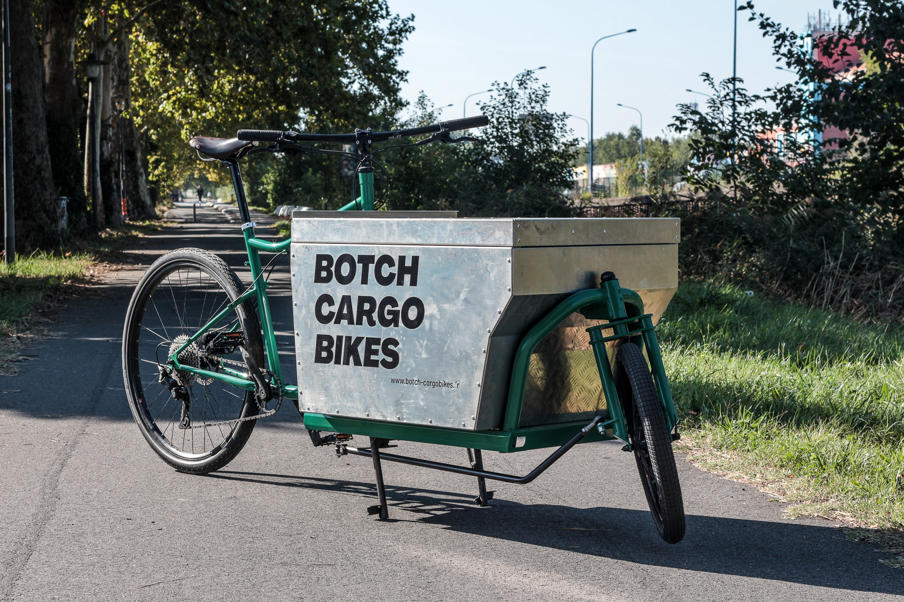 L'entreprise recycle des vieux VTT pour en faire des vélos-cargos. (Photo : Botch Cargo Bikes)