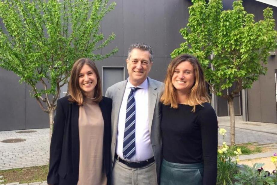 Pierre Gaches, président de Gaches Chimie, avec Caroline et Olivia, ses deux filles.