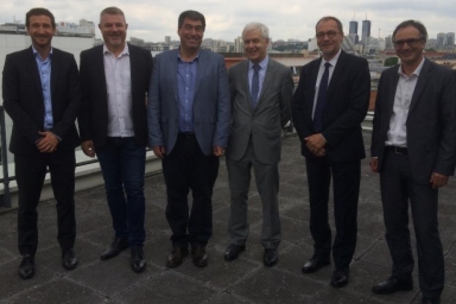 De gauche à droite : Yanick Bernardi, Directeur des acquisitions d’Egis ; Paul Orhand, Associé cabinet Frustié ; Michel Frustié, Gérant Cabinet Frustié ; Nicolas Jachiet, Président-directeur général d’Egis ; Philippe Frey, directeur de la Business Unit Bâtiments France d’Egis ; Sébastien Plichon, Directeur général d’Egis Bâtiments Sud-Ouest. De gauche à droite : Yanick Bernardi, Directeur des acquisitions d’Egis ; Paul Orhand, Associé cabinet Frustié ; Michel Frustié, Gérant Cabinet Frustié ; Nicolas Jachiet, Président-directeur général d’Egis ; Philippe Frey, directeur de la Business Unit Bâtiments France d’Egis ; Sébastien Plichon, Directeur général d’Egis Bâtiments Sud-Ouest.