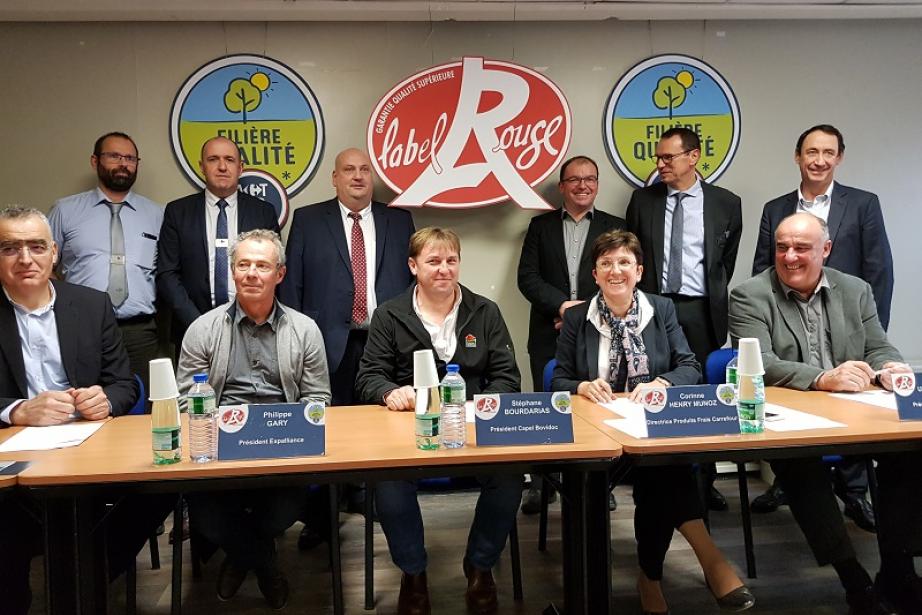 Les dirigeants de Carrefour avec ceux des Coopératives régionales Les dirigeants de Carrefour avec ceux des Coopératives régionales