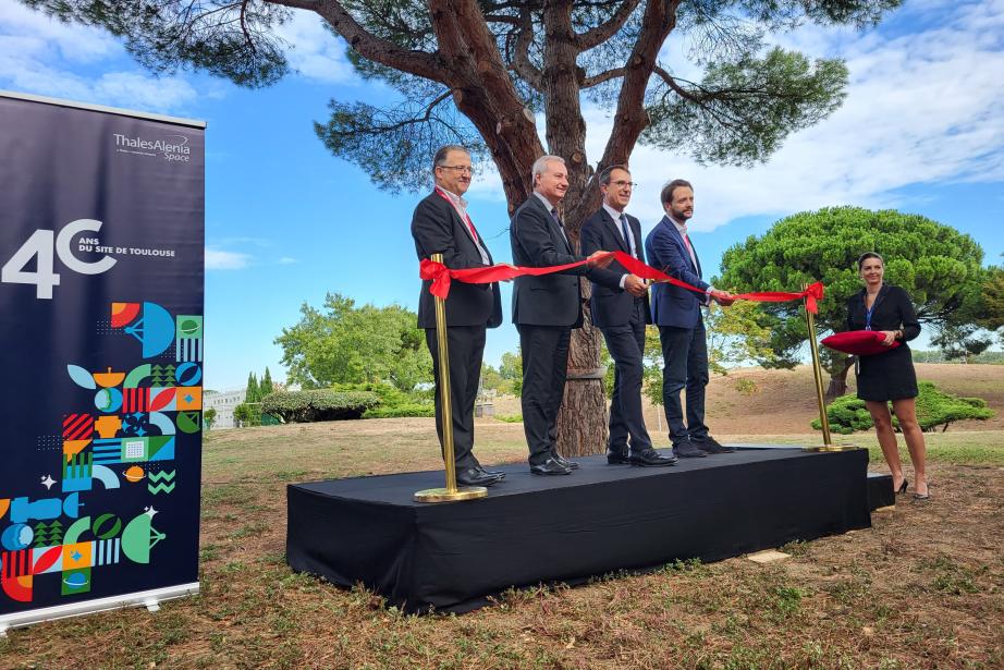 Depuis 40 ans, Thales Alenia Space continue de jouer un rôle central dans l'industrie spatiale tout en intensifiant sa collaboration avec la ville de Toulouse et en soutenant le développement de la région.(Photo : Dorian Alinaghi Entreprises Occitanie)