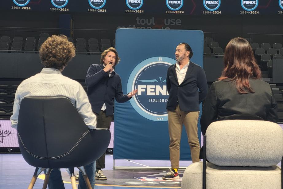 Une dizaine de chefs d'entreprise réputés de Toulouse ont pitché devant 300 étudiants au cours du 1er Talent Talk, comme ici le groupe All For You d'Arnaud Chérubin (à droite). (Photo : Anthony Assémat - Entreprises Occitanie)