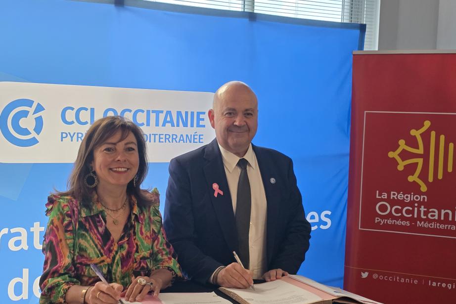 Carole Delga, présidente de la Région Occitanie et Jean-François Rezeau, président de la CCI Occitanie lors de la signature. (Photo Dorian Alinaghi Entreprises Occitanie)