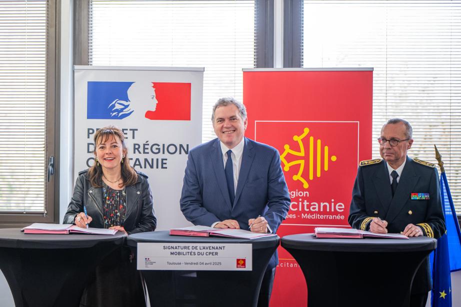 Carole Delga, présidente de la région Occitanie, Philippe Tabarot, ministre chargé des Transports et Pierre-André Durand, préfet de la région et de la Haute-Garonne. (PhotoLéo Arcangeli)