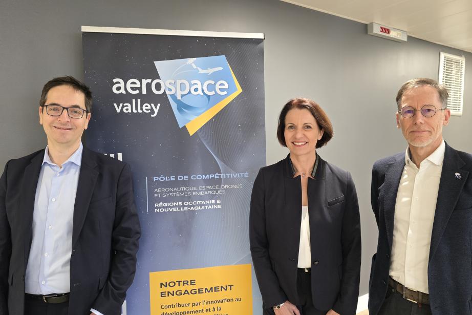 Eric Gouardes, directeur innovation, Anouk Laborie, directrice générale et Bruno Darboux, président d'Aerospace Valley. (Photo Dorian Alinaghi Entreprises Occitanie)