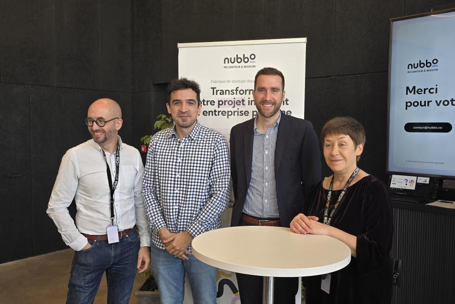 De gauche à droite : Guillaume Costecalde, président de Nubbo, Raphaël Blanc, co-fondateur et CEO de JurIA, Paul Malbert, CEO de Anyos et Anne-Laure Charbonnier, directrice de Nubbo. (Photo Dorian Alinaghi Entreprises Occitanie)