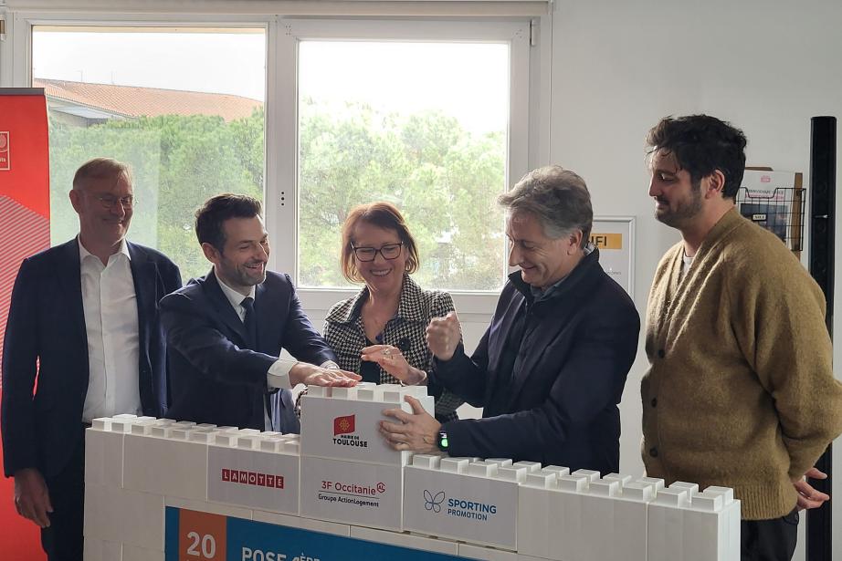 De gauche à droite : Christophe Hervy, directeur général du groupe Lamotte, Fabrice Le Saché, vice-président du Medef, Martine Bessière, présidente de 3F Occitanie, Bertrand Serp, président de Toulouse Métropole Habitat et Mickaël Merz, président du Sporting Groupe. (Photo Dorian Alinaghi Entreprises Occitanie)