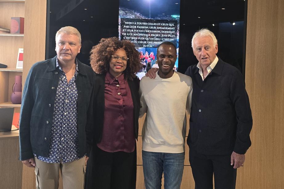 Laurent Sablayrolles, président et fondateur du projet Just Play, Laura Flessel, double championne olympique d’escrime, sextuple championne du monde, championne d’Europe, 18 fois championne de France, ancienne Ministre des Sports, Yvan Wouandji, joueur international de cécifoot, membre de l’équipe de France, ambassadeur des Jeux Olympiques et Paralympiques 2024 et porteur de la flamme et Patrick Trotignon, expert reconnu du sport de haut niveau et dirigeant dans le football professionnel européen. Photo DA