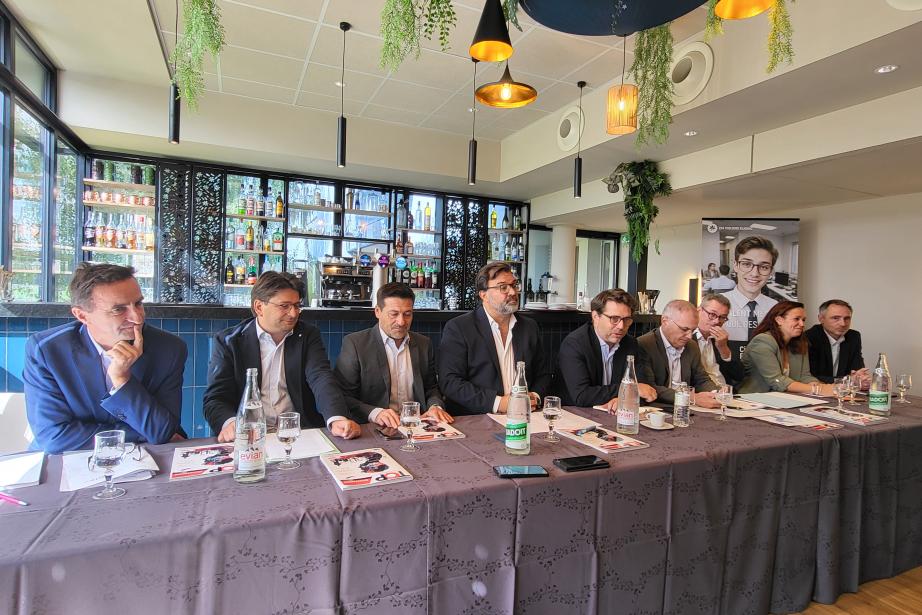 Le président du Medef Haute-Garonne, Pierre-Olivier Nau, était entouré des représentants des principales branches professionnelles du département, venus détailler « signaux forts et signaux faibles » de la conjoncture et formuler leurs priorités pour la période à venir. (Photo Dorian Alinaghi Entreprises Occitanie)