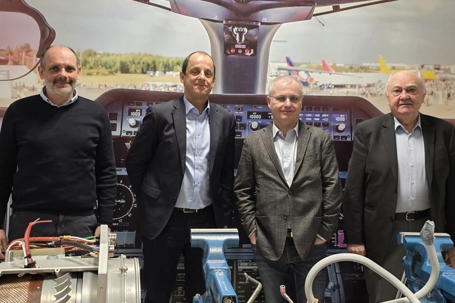 De gauche à droite : Gilles de Raffin, trésorier et président de l’antenne de la Haute-Garonne de l'UIMM Occitanie et président du groupe R-Meca, Xavier Aumont, président de l'antenne du Tarn-et-Garonne de l'UIMM Occitanie et PDG de Archean Technologies, Didier Katzenmayer, président de l'UIMM Occitanie et directeur aux affaires industrielles chez Airbus Operations SAS et Robert Gaiana, président de l'antenne du Lot de l'UIMM Occitanie. (Photo Dorian Alinaghi)