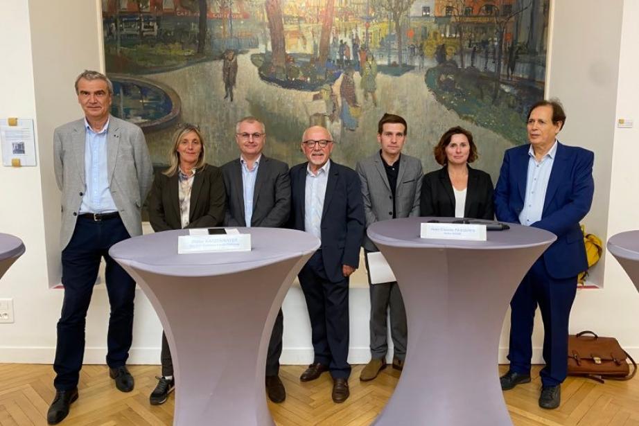 Les organisateurs du salon Siane avec Bruno Bergoend (tout à gauche) ou encore Didier Katzenmayer (troisième en partant de la gauche)