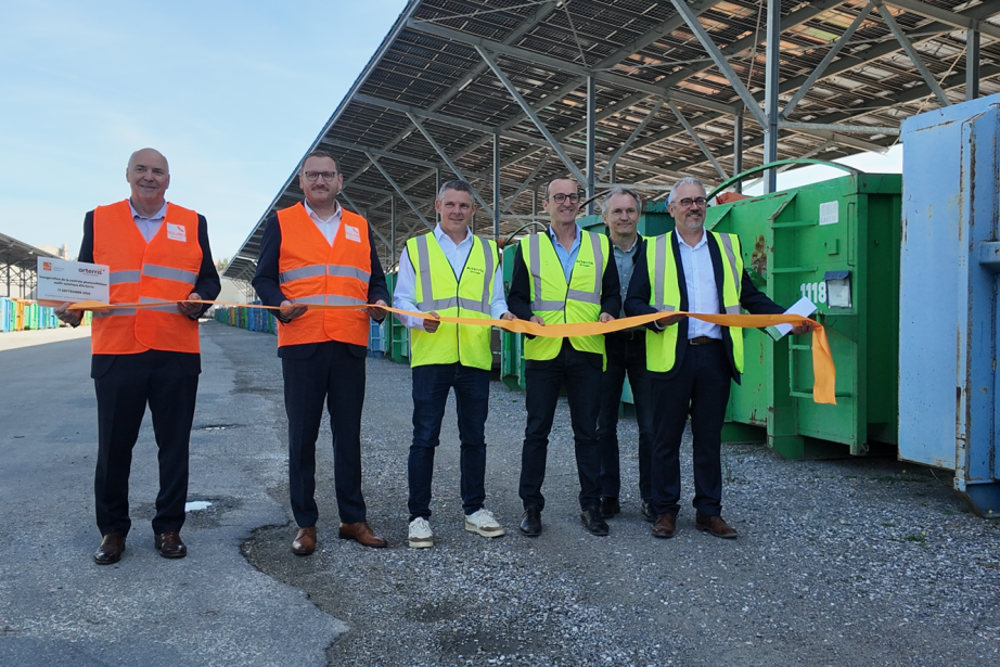 Le projet de centrale solaire de Castelnaudary se distingue par la diversité des solutions déployées : ombrières de parking et de stockage, centrales en toiture, centrale au sol et désormais ombrières grande hauteur au-dessus des bennes céréalières. (Photo Oxygen)