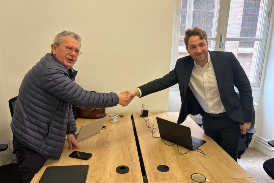De gauche à droite : Jean-Marie Savalle, président-fondateur d'Isagri et Grégoire Dupré, directeur général d’Abelio. (Photo Abelio)