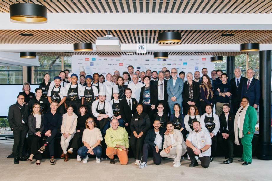 Les finalistes du Concours National du Meilleur Petit-déjeuner & Brunch de France 2025 réunis autour du jury présidé par Philippe Urraca, célébrant le savoir-faire gastronomique des hôtels français. (Photo Concours National du Meilleur Petit-déjeuner & Brunch de France 2025)
