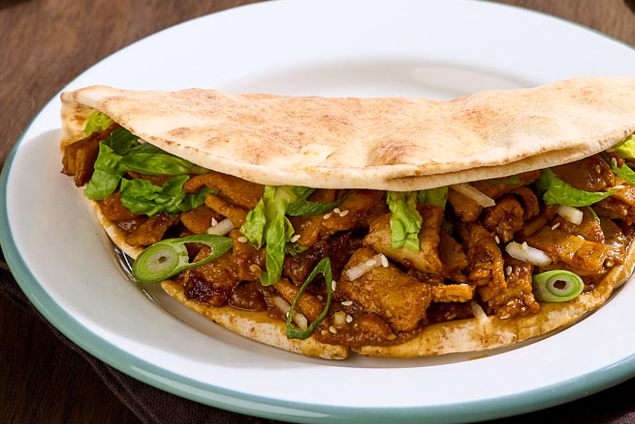 Avec cette nouvelle recette à base d’émincé “Spécial Kebab” 100 % végétal, PRO à PRO veut aider les restaurants scolaires à redevenir des lieux attractifs, capables de rivaliser avec la restauration rapide sans renoncer à la qualité. (Photo Pro à Pro)