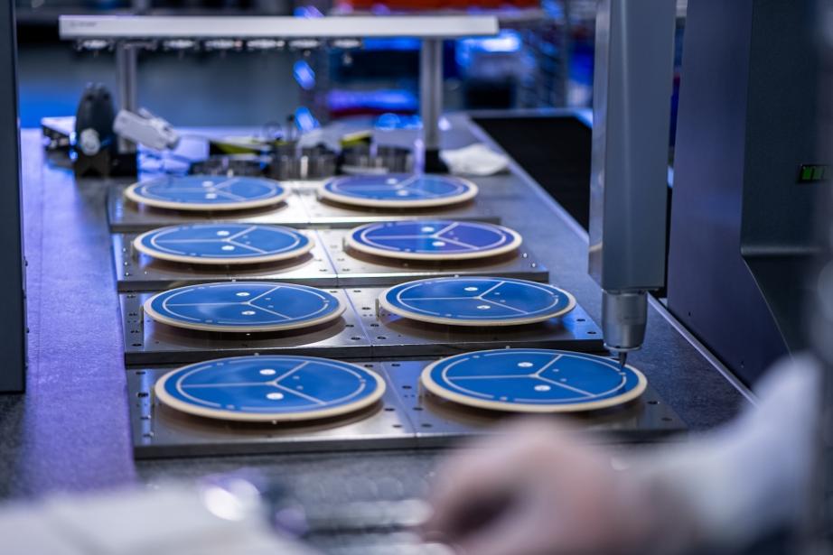 Dans les ateliers de Castries, SEMCO Technologies prépare l’automatisation complète de sa nouvelle ligne de production dès septembre 2025, doublant ainsi sa capacité annuelle pour répondre à la demande mondiale. (Photo Semco)