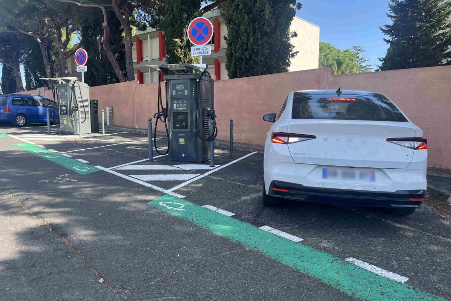 SIT (Société pour l’Investissement en Infrastructures des Territoires) annonce une baisse significative des prix sur les stations de recharge dites « Express » à Béziers.  (Photo SIT)