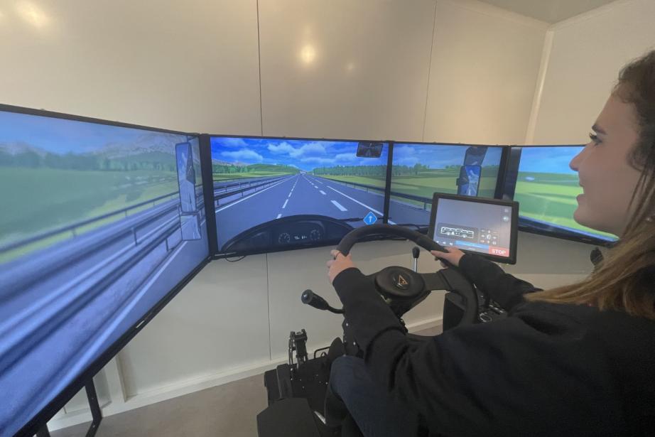 Transdev Occitanie recherche des conducteurs en Haute-Garonne et propose de faire de la simulation de conduite lors de ces jobs dating, les 20 et 21 mars 2024. (Photo : Transdev Occitanie)