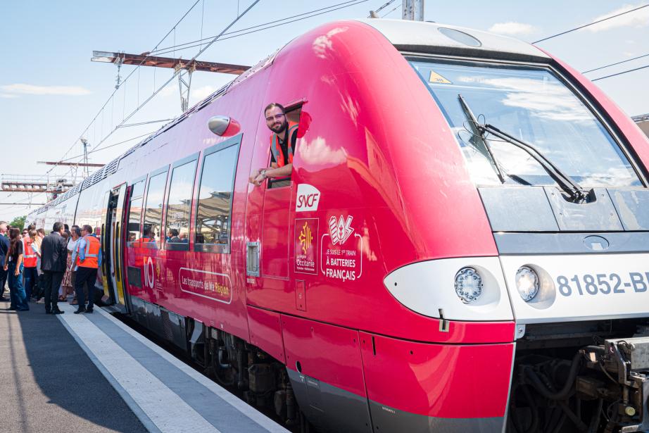 Le premier train liO à batteries d’Occitanie est entré en service ce 31 août. Sa particularité ? Une rame existante dont les moteurs diesel ont été remplacés par des batteries lithium-ion. (Photo Région Occitanie)