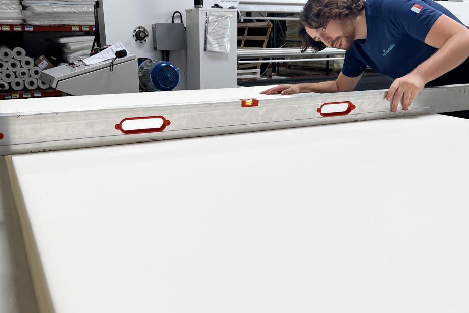 La société héraultaise a reconditionné 40 000 matelas depuis sa création en 2017. (Photo : Ecomatelas)