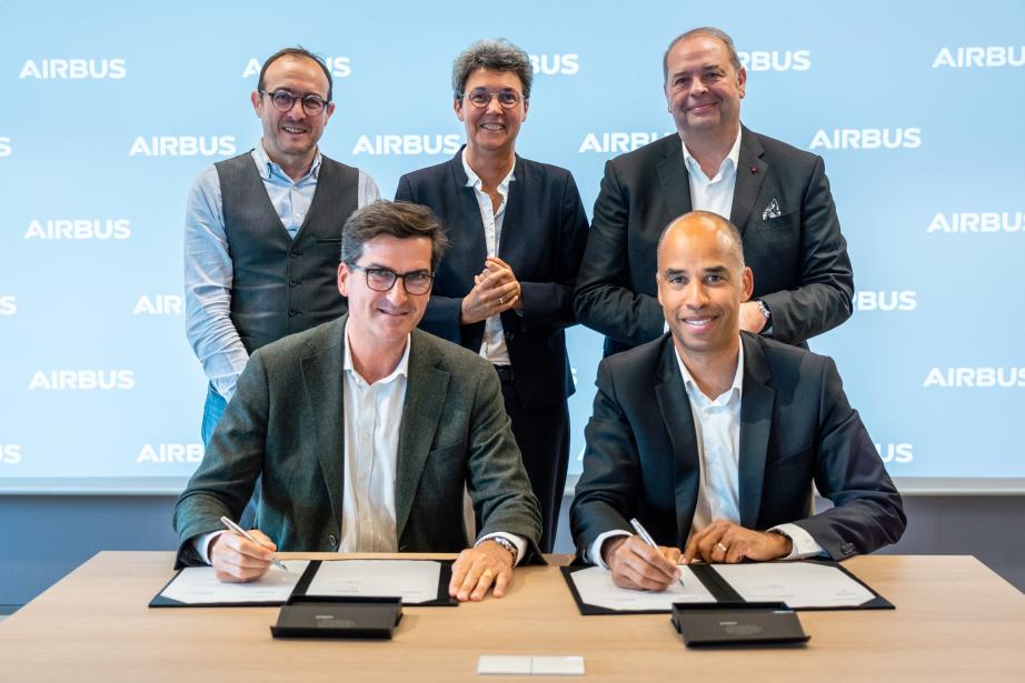 Airbus et Ynov Campus ont signé un partenariat afin de créer le premier mastère en cybersécurité dans le domaine de l'aérospatial et de la défense. (Photo : Airbus SAS)