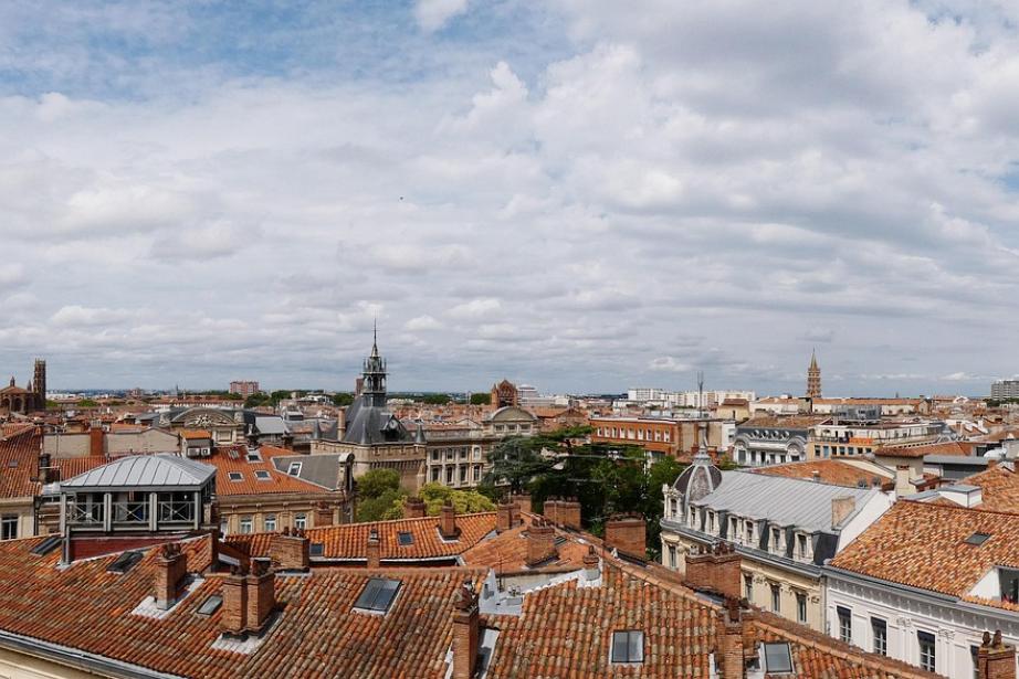 À l’heure où s’ouvrent les débats sur le projet de loi de finances 2026, Habitat Social en Occitanie appelle l’État et les parlementaires à sécuriser cette trajectoire, indispensable pour répondre aux attentes de plus de 200 000 demandeurs de logements sociaux dans la région. (Photo Pixabay)