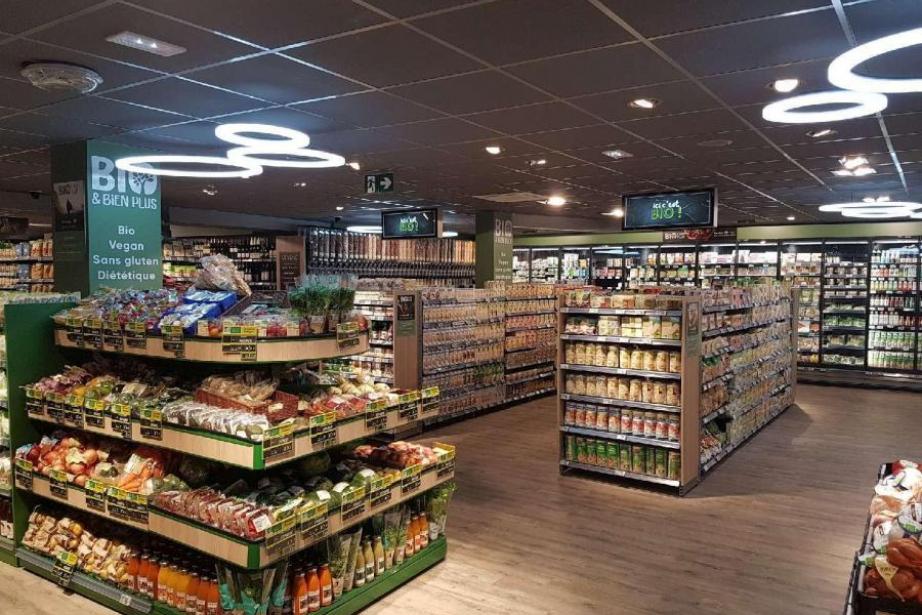 en France, il y a 4 000 points de vente sous Enseigne Carrefour City, Express, Contact, Montagne, Huit à Huit et Proxi. L'Occitanie représente 10 % des implantations sur le plan national. en France, il y a 4 000 points de vente sous Enseigne Carrefour City, Express, Contact, Montagne, Huit à Huit et Proxi. L'Occitanie représente 10 % des implantations sur le plan national.
