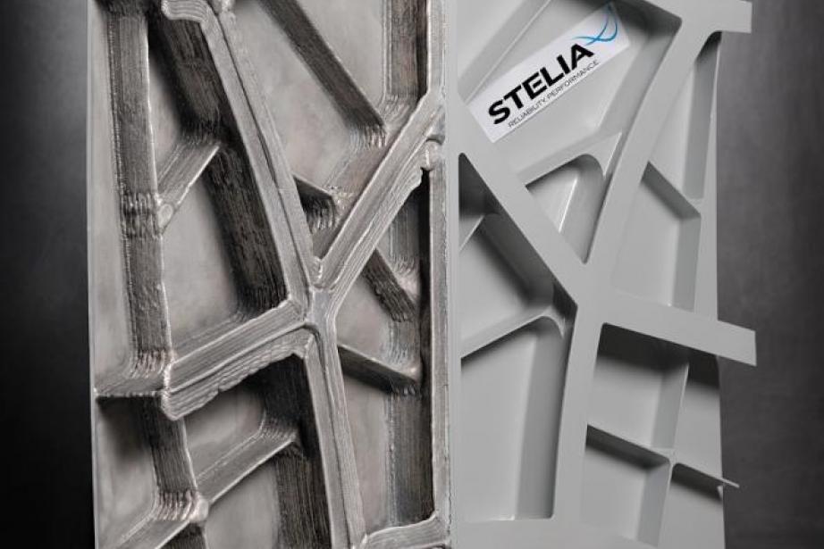d’une dimension de 1 m², a été réalisé sur un moyen robotisé, par dépôt de fil aluminium fusionné par arc électrique (WAAM - Wire Arc Additive Manufacturing) d’une dimension de 1 m², a été réalisé sur un moyen robotisé, par dépôt de fil aluminium fusionné par arc électrique (WAAM - Wire Arc Additive Manufacturing)