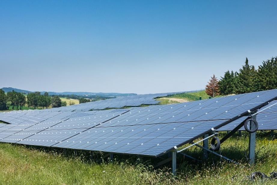 Parc photovoltaïque de Fanjeaux (Engie Green) dans l'Aude. 