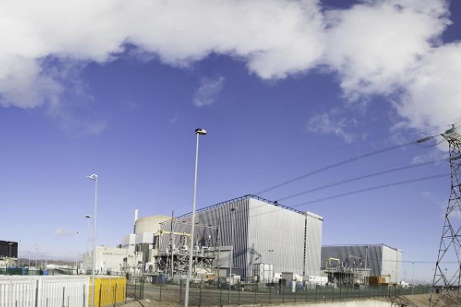 Golfech avec ses deux tranches nucléaires Golfech avec ses deux tranches nucléaires