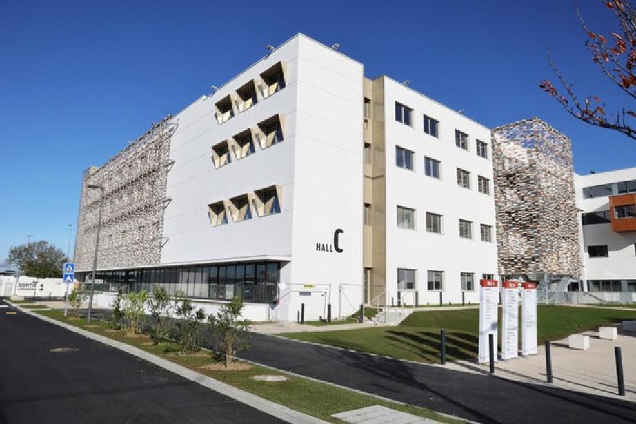 Le 5 janvier prochain, la clinique toulousaine Médipôle Garonne ouvrira un nouveau bâtiment de 6 000 m² répartis sur 4 niveaux, qui accueillera le nouveau service de chirurgie ambulatoire courte « Fast Track », ainsi que des espaces de consultations et, à terme, plus de capacités d’hospitalisation. (Photo Médipôle Garonne)   