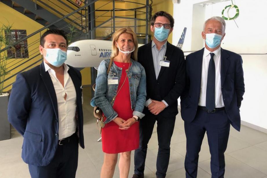 Les membres du CODIR Thomas Fantini et Valérie Jimenez ont également visités la chaîne d'assemblage de l'A320 d'Airbus aux côtés de Pierre-Olivier Nau et de Patrick Martin.