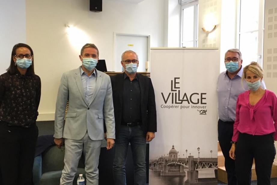 Lamya Benkirane, maire du Village by CA, Damien du Fretay, business angel et associé d'Inovexus, Philippe Roche, président d'Inovexus, Stéphane Boullay, directeur de l'humain, de la transformation et de l'immobilier chez Crédit Agricole Toulouse 31 et Agnès Coulombe, directrice générale adjointe du Crédit Agricole 31. Lamya Benkirane, maire du Village by CA, Damien du Fretay, business angel et associé d'Inovexus, Philippe Roche, président d'Inovexus, Stéphane Boullay, directeur de l'humain, de la transformation et de l'immobilier chez Crédit Agricole Toulouse 31 et Agnès Coulombe, directrice générale adjointe du Crédit Agricole 31.