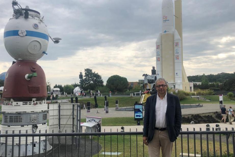 Jean-Baptiste Desbois, directeur général de Semeccel (Cité de l'Espace et Envol de pionniers). Jean-Baptiste Desbois, directeur général de Semeccel (Cité de l'Espace et Envol de pionniers).