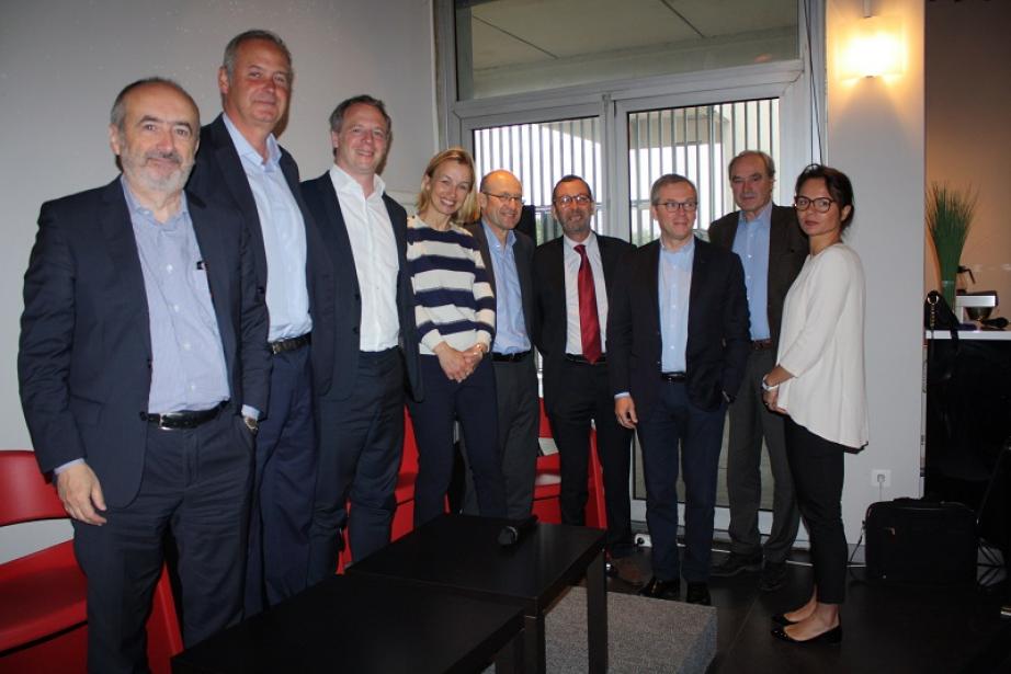 Légende de g à d : Jean-Bernard Saucède, DG de MPC, Thomas de Bourayne, CEO de credit.fr, Benjamin Arm d’Omnes Capital, Marie-Noëlle Duval, Déléguée générale du Medef Accélérateur, Pierre-François Brunot, directeur de participation chez Multicroissance, Bruno Blanc-Fontenille, animateur commission financement au Medef 31, PM. Hanquiez, pdt du Medef 31, Bruno de Cambière, DG d’Ixo, Anne-Cécile Brigot-Abadie, directrice régionale Toulouse de Bpifrance