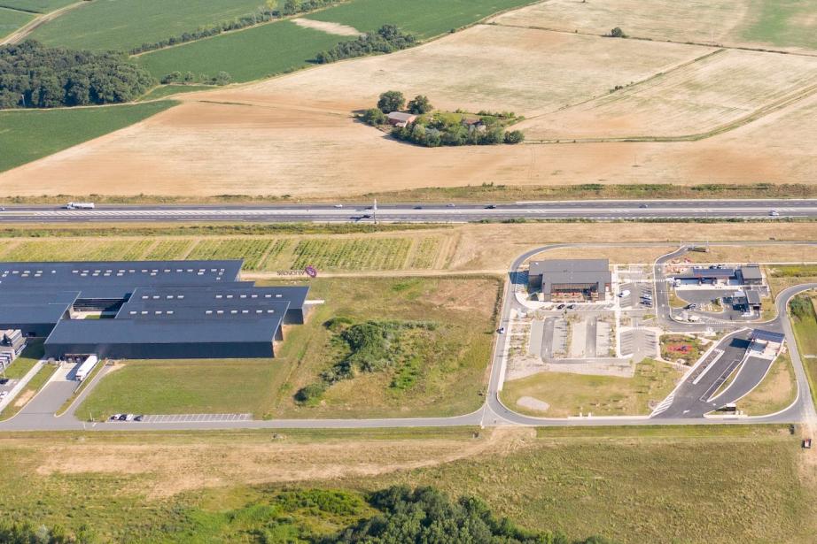 Vue aérienne de la zone économique des Portes du Tarn, entre le Tarn et la Haute-Garonne. (Photo : Portes du Tarn/Studios H2G)