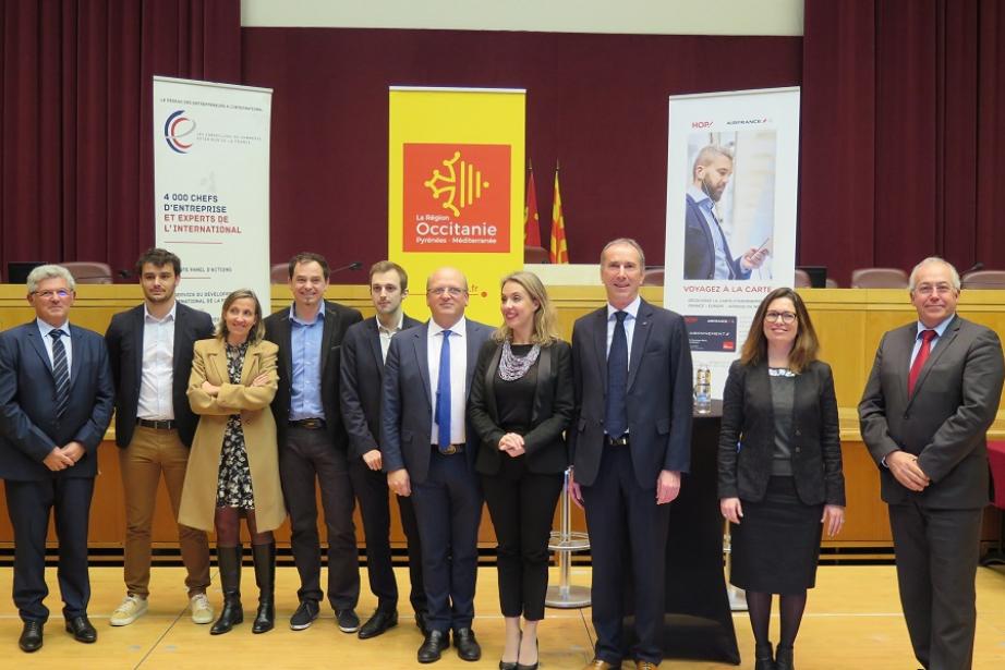 La cérémonie de la remise des prix La cérémonie de la remise des prix