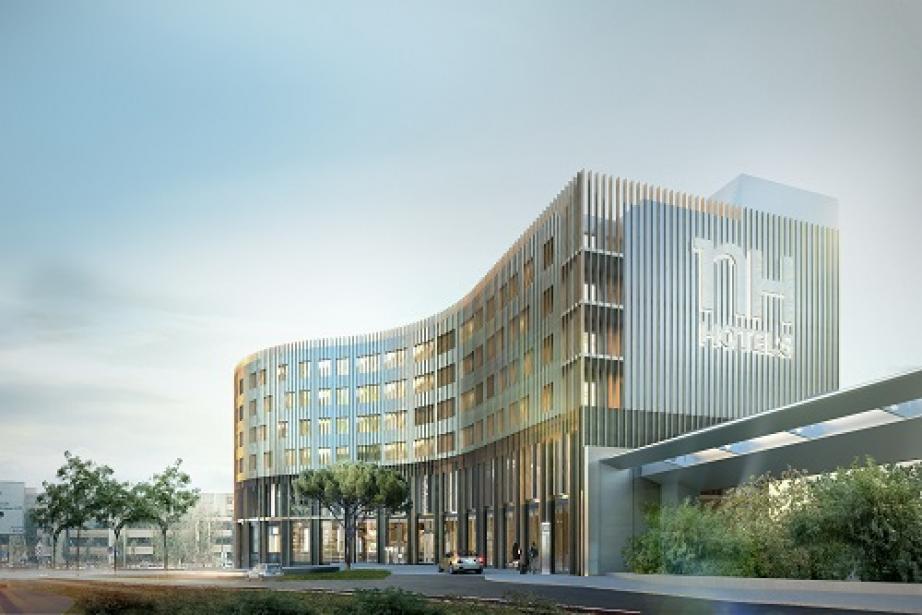 Projet d’hôtel 4 étoiles, connecté au Hall A de l’aérogare Toulouse-Blagnac. Mise en service prévue en octobre 2018 (© Cabinet d’architecte PATRIARCHE).