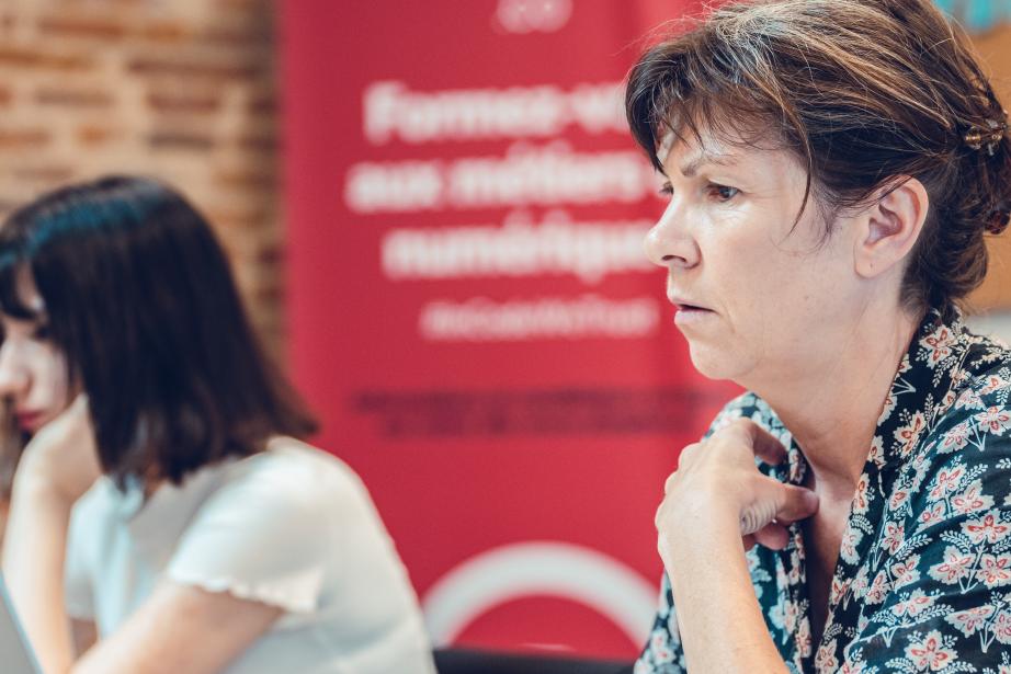 Simplon.co a lancé, en cette rentrée 2023, une formation de conceptrice développeuse d'applications dédiée aux femmes. 48 apprenantes font partie de cette première promotion. (Photo : Simplon.co)