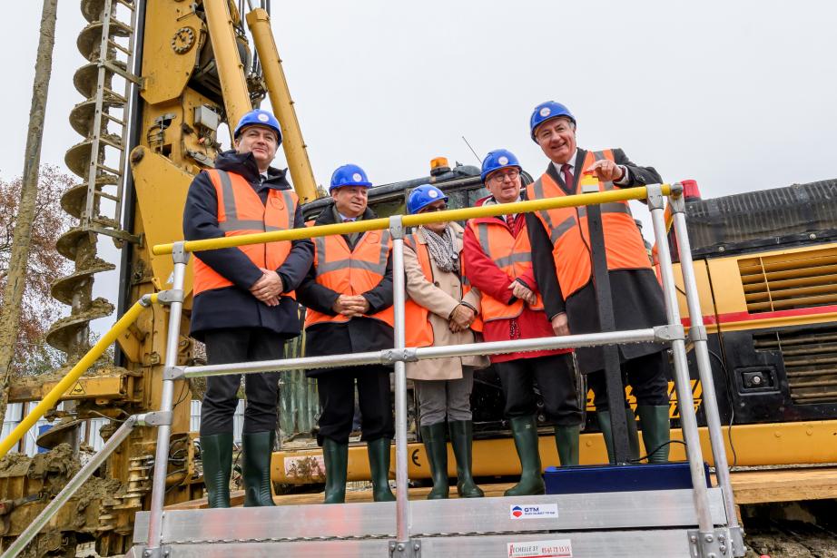 Jean-Michel Lattes, président de Tisséo, et Jean-Luc Moudenc, maire de Toulouse et président de Toulouse Métropole (à droite) lors du lancement du chantier de la 3e ligne de métro, en décembre 2022 (Photo : Tisséo)