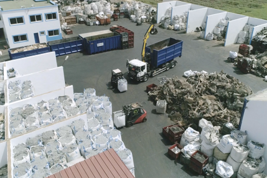 A Casablanca, Valdeme, filiale marocaine de Sovamep, consacre 40 % de son activité à la collecte et au traitement des déchets issus de l’industrie aéronautique.