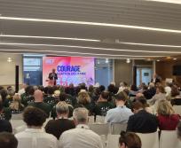 Près de 380 entrepreneurs d’Occitanie réunis à Roland-Garros à l’occasion de La REF 2026, autour des enjeux économiques, sociaux et politiques qui marqueront les prochains mois. (Photo Dorian Alinaghi)