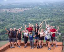 Depuis 2012, Les Covoyageurs ont fait de cette idée un véritable modèle : permettre aux voyageurs solos de partir avec d’autres solos, dans un cadre pensé pour créer du lien sans jamais l’imposer. (Photo Les Covoyageurs)