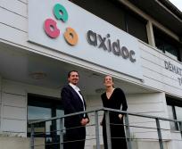 Pierre-Yves Deremetz, directeur général et Astrid Fauré, présidente d'Axidoc. (Photo Axidoc)