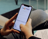 Il est possible de télécharger cet outil via l’Apple Store et Google Store. (Photo : BOTdesign)
